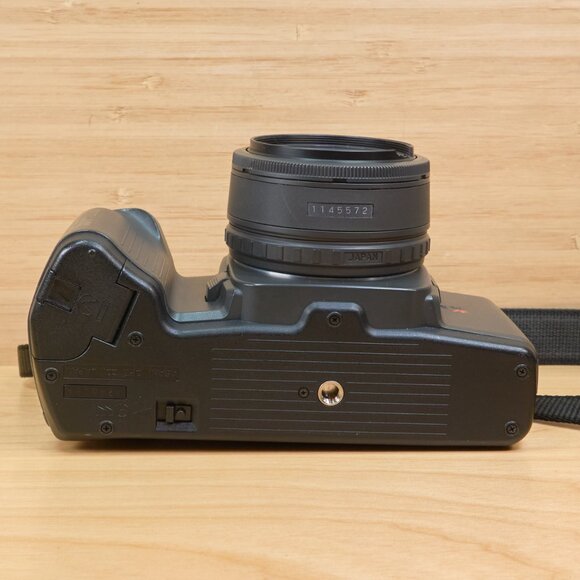 Vintage Pentax SF10 35mm SLR Film Camera, With SMC Pentax 50mm f1.7 Lens - Picture 6 of 9